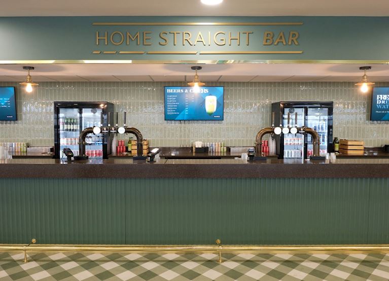 Home Straight Bar