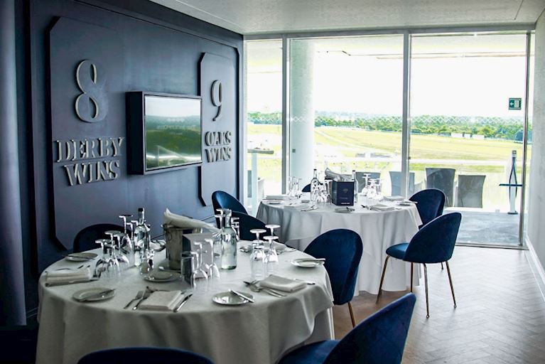 Queen Elizabeth Private Boxes